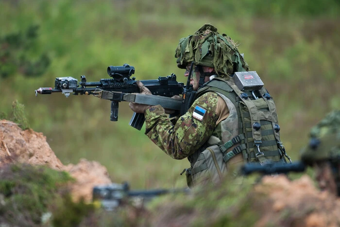Естонія заявила про різке подорожчання військової техніки в Європі: причини та наслідки