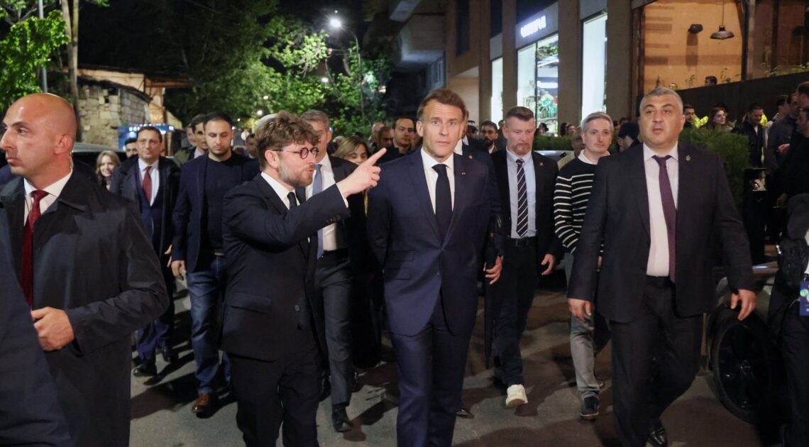 Десятки світових лідерів та генсекретар НАТО зібралися в Єревані