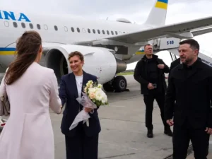 Зеленський і перша леді прибули до Румунії: візит, зустрічі та деталі поїздки
