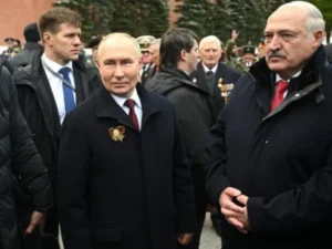 Лукашенко визнав катастрофічне падіння кількості охочих їхати на парад до Путіна