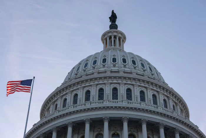 Сенат США знову заблокував обмеження воєнних повноважень Трампа щодо Ірану: що це означає для США та Близького Сходу