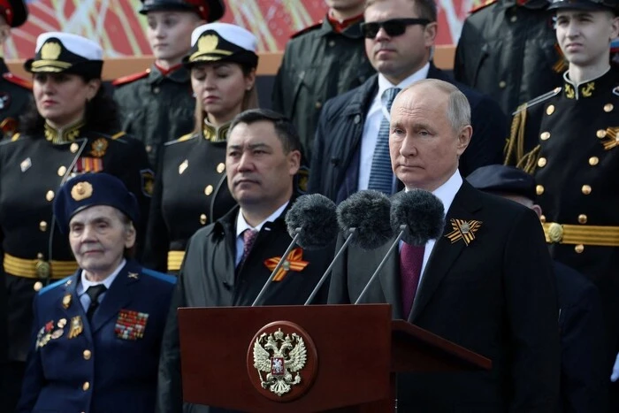 The Times: Скорочений парад у Москві на День Перемоги