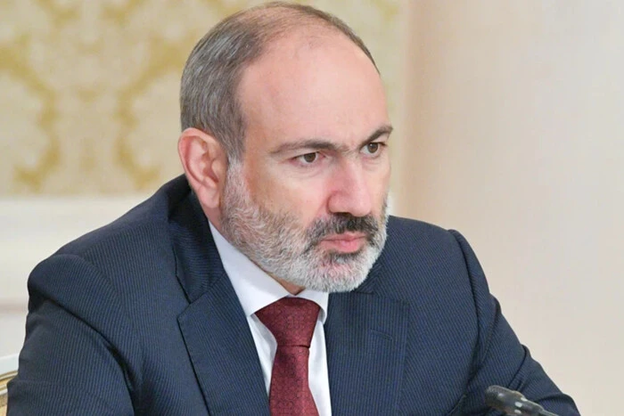 Прем’єр Вірменії відмовився їхати на парад Путіна в Москві: причина