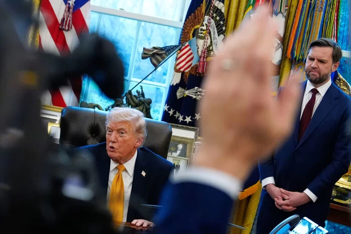Джей Ді Венс захистив Дональда Трампа та заявив, що адміністрація дбає про фінансове становище американців