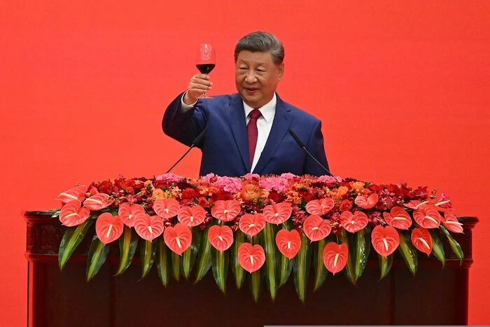 НАТО-адмірал назвав країну, яка найбільше виграє від затяжної війни в Україні