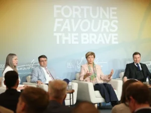 Образа для равлика: глава МЗС Латвії висміяла пересування росіян на фронті