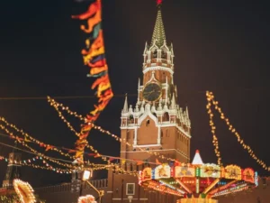 Кремль фальсифікує статистику ВВП, а росіяни беруть кредити під 250%: розвідка