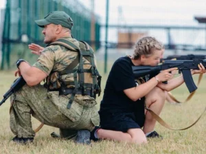 Москва витрачає сотні мільйонів доларів на мілітаризацію нового покоління