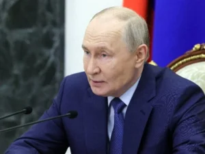 Кремль опинився перед серйозною проблемою через санкції та війну: наслідки для Росії