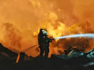 Вибух на фабриці феєрверків у Китаї: загинула 21 людина