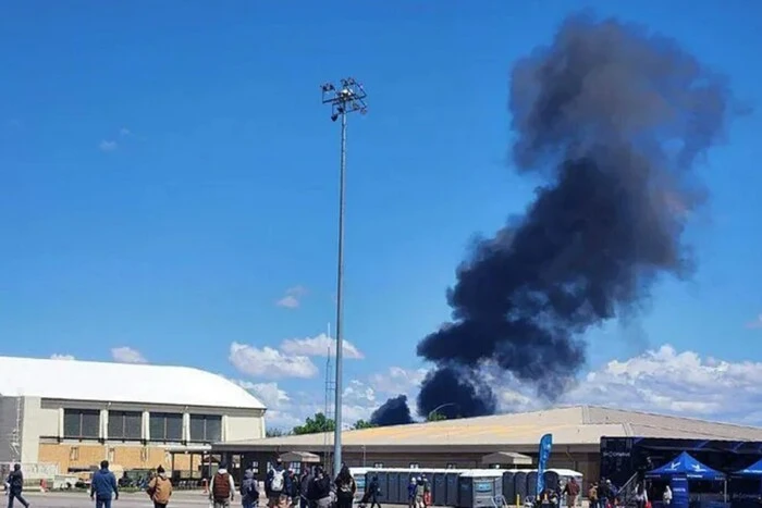 Two U.S. Military Aircraft Collide Mid-Air During Air Show (Video)
