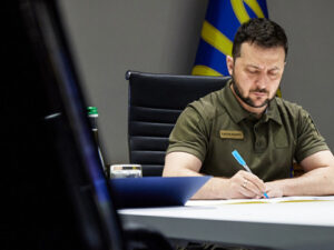 Зеленський надав стипендії 218 молодим митцям і авторам