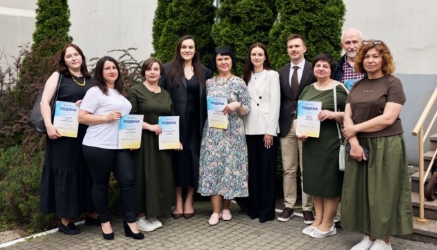 Бережна відзначила нагородами працівників музеїв України