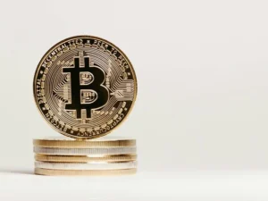 Біткоїн вперше з січня перевищив $80 тисяч: що означає новий рекорд для ринку криптовалют