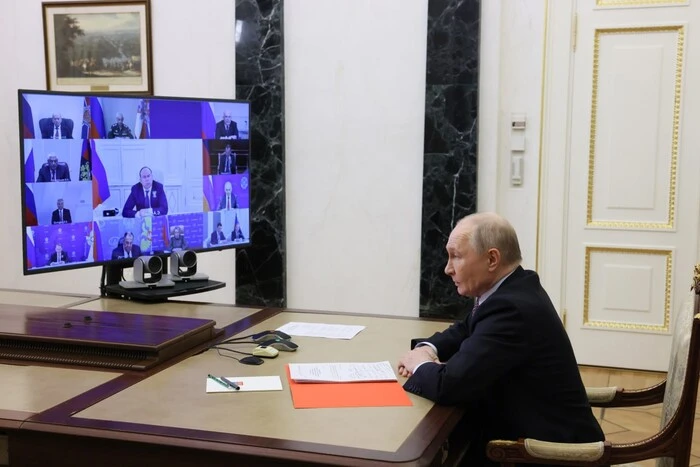 Українські дрони загнали Путіна в бункери: що відомо зараз