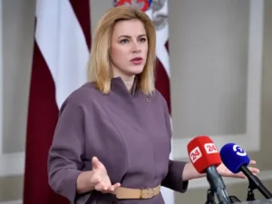Латвія залишилася без уряду: прем’єрка подала у відставку