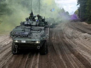 Країна НАТО розпочала військові навчання поблизу Росії: що відомо