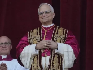 Папа Римський оновив дані після відмови банку: що йому допомогло