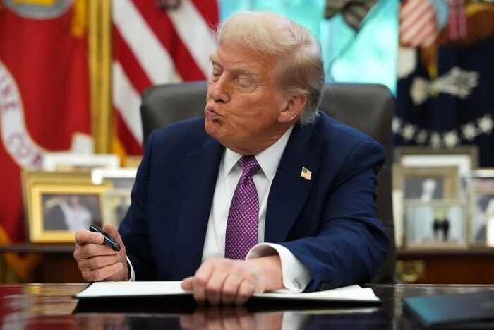 Трамп зобов’язав федеральні агентства закуповувати лише американську продукцію: що це означає для США