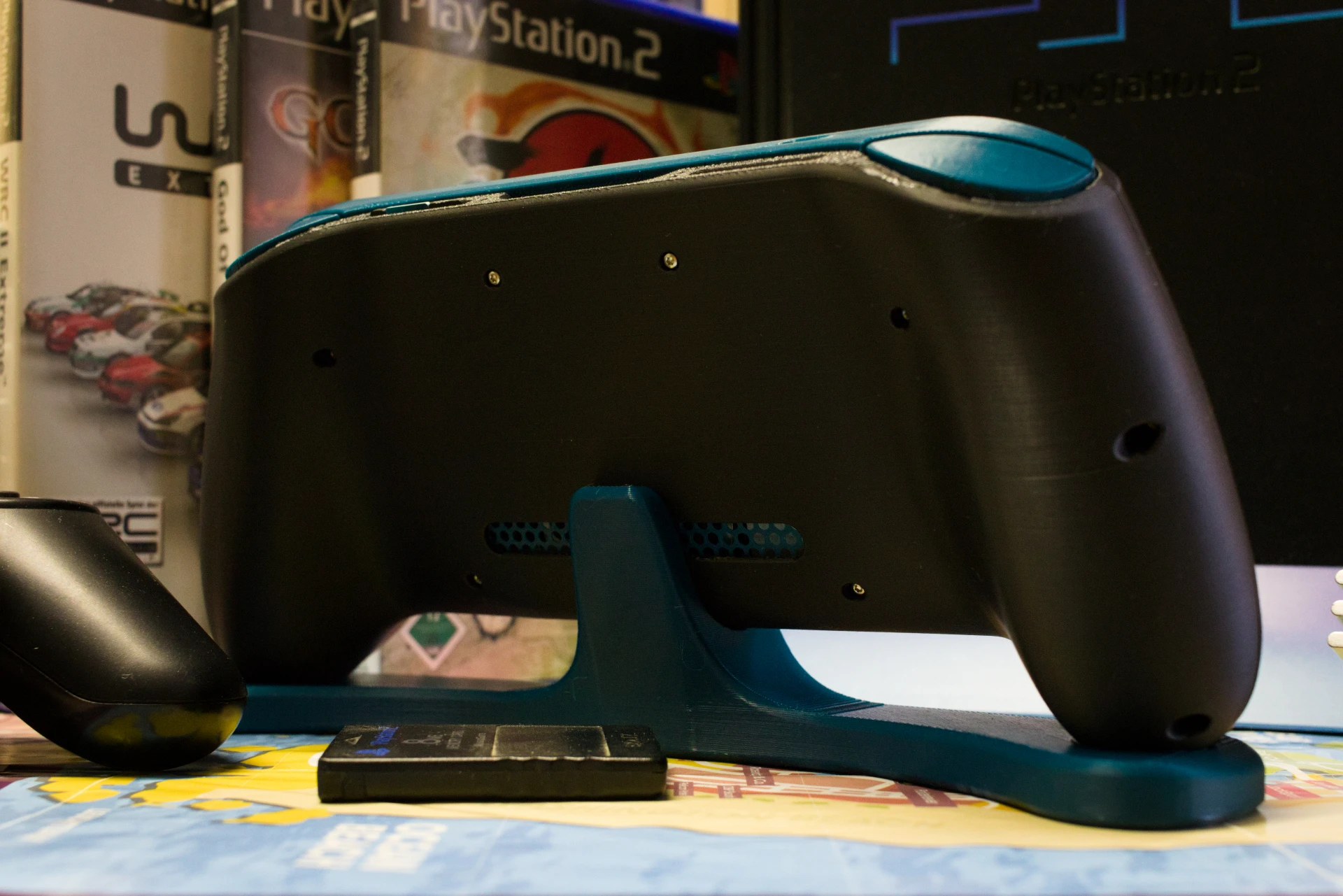 Портативна PlayStation 2: унікальна консоль на базі оригінальних компонентів