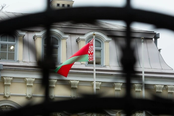 Литва викликала дипломата Білорусі через порушення повітряного простору: що відомо