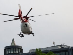 У Лейпцигу невідомий в’їхав на автомобілі у натовп, двоє людей загинули