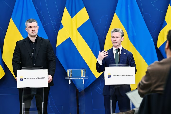 Міністр оборони України Михайло Федоров і міністр оборони Швеції Пoл Йонсон провели прес-конференцію у Стокгольмі