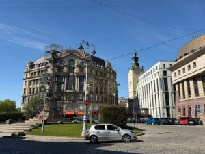 Андрій Садовий ветував ухвалу про будівництво підземного паркінгу на площі Міцкевича у Львові